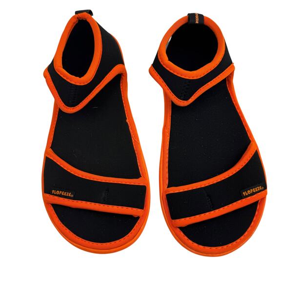 Flopeeze Kids Black Orange Water Shoes Sandals, Size US 6/7, Slip-On Flats NWOT - Picture 1 of 7